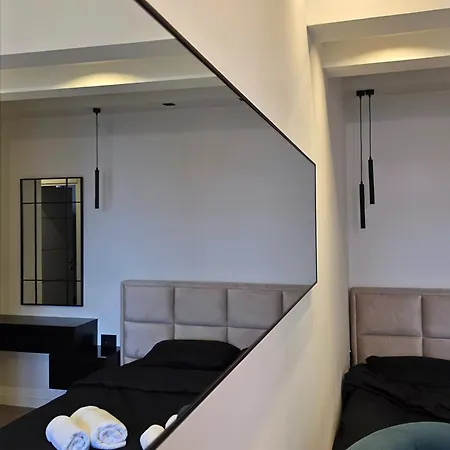 Dior - - Strogi Centar Grada * 新帕扎尔