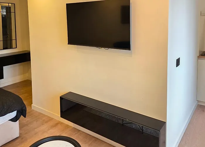 Dior - - Strogi Centar Grada 公寓 *